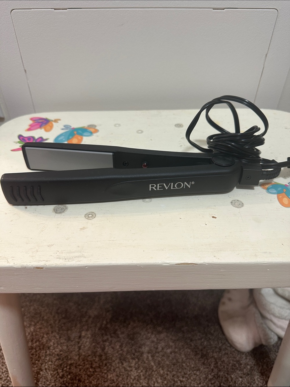 Revlon Black Flat Iron Hair Straightener new without box